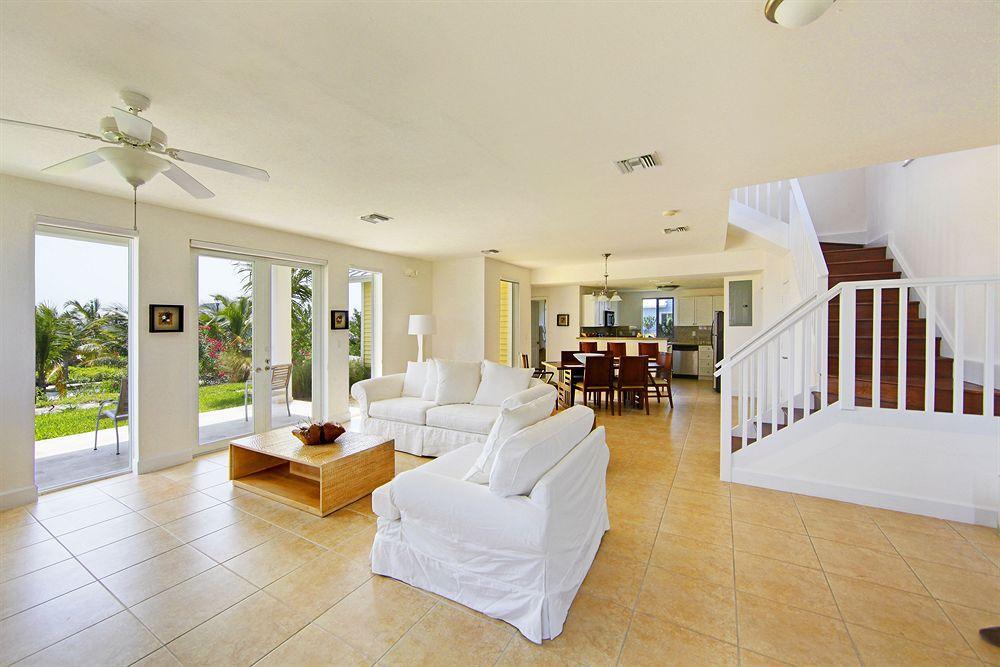 Resorts World Bimini Bailey Town  Інтер'єр фото